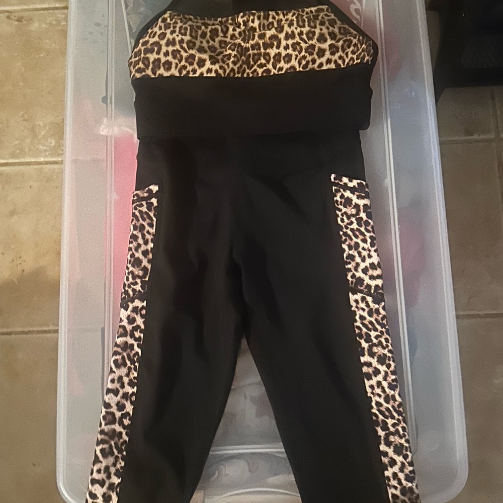 ZYIA Black and Brown Leopard Print Leggings